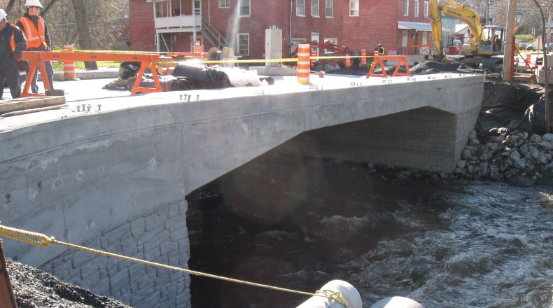 09212 - Reconstruction pont, municipalité de Relighsburg