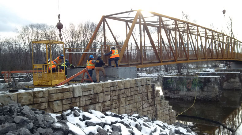 16055 - Passerelle pédestre Lac Lemy