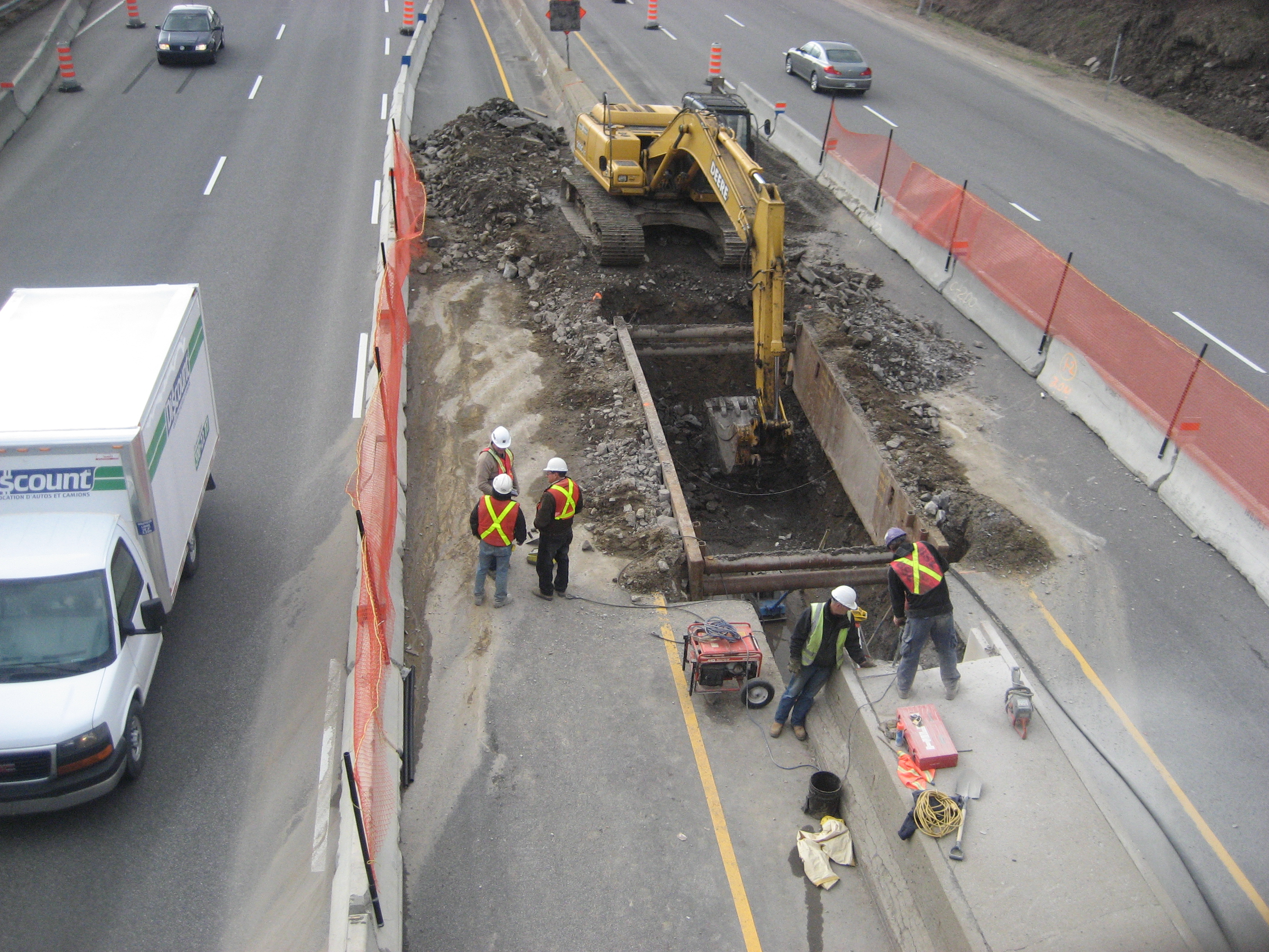 07205 - Remplacement de 4 structures de supersignalisation