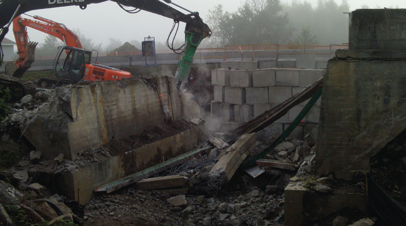 10121 - Portique Ste-Hénédine