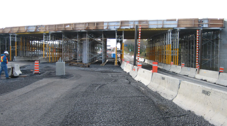 26-12 - Autoroute 73 Henri-Bourassa