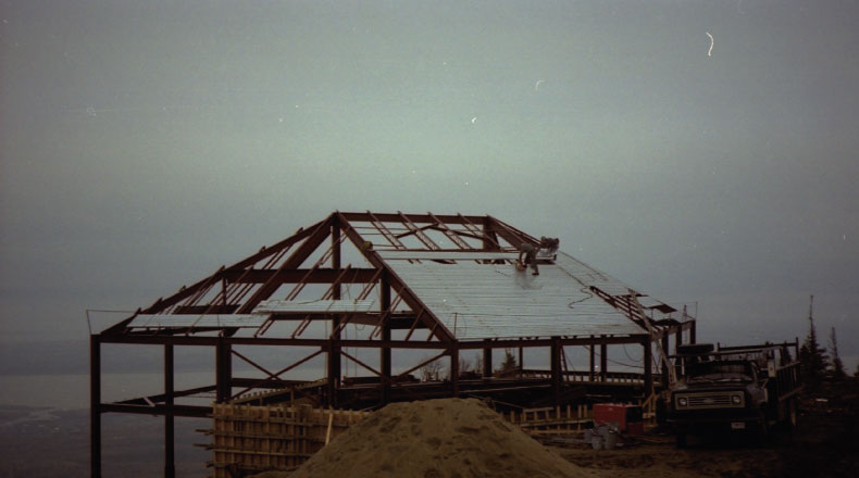 05-15 - Restaurant Satellite, parc du Mont Ste-Anne - MLCP