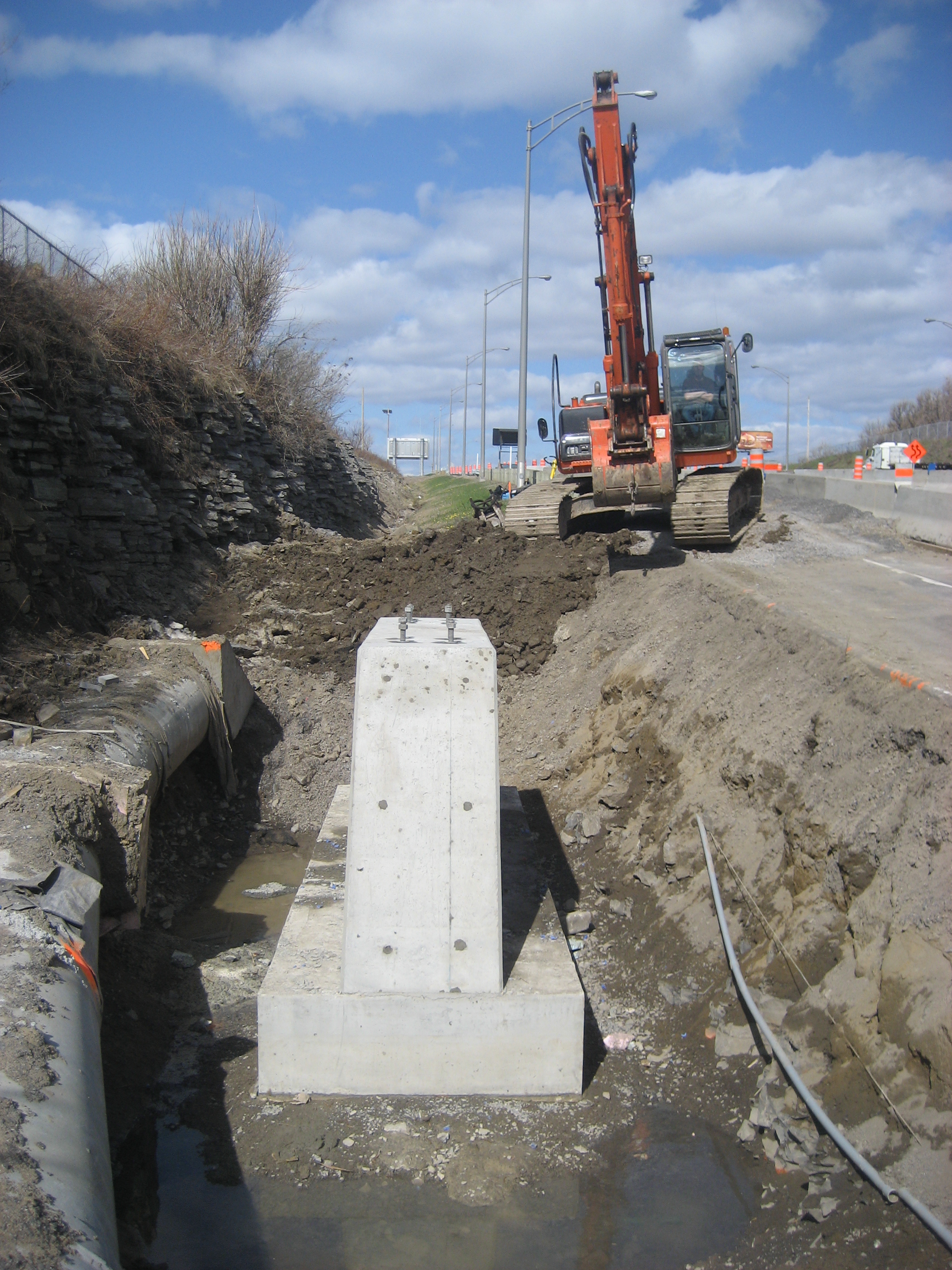 07205 - Remplacement de 4 structures de supersignalisation