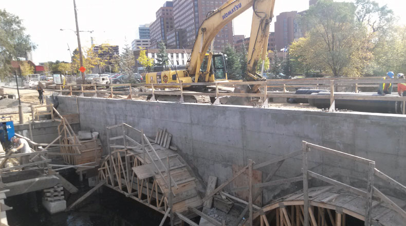 14058 - Pont ruisseau Brasserie Gatineau -MTQ