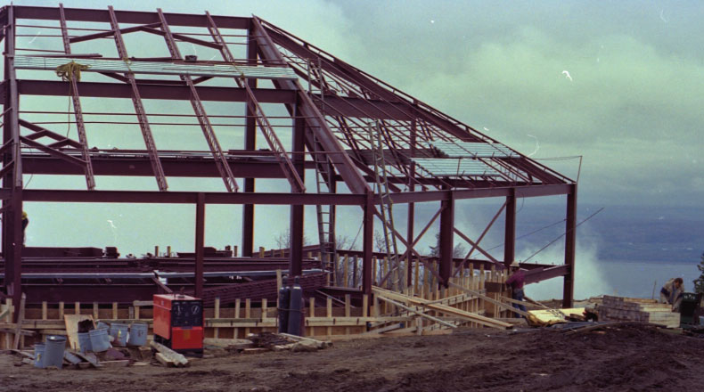 05-15 - Restaurant Satellite, parc du Mont Ste-Anne - MLCP
