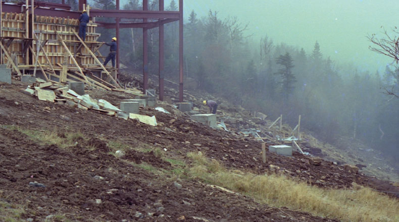 05-15 - Restaurant Satellite, parc du Mont Ste-Anne - MLCP