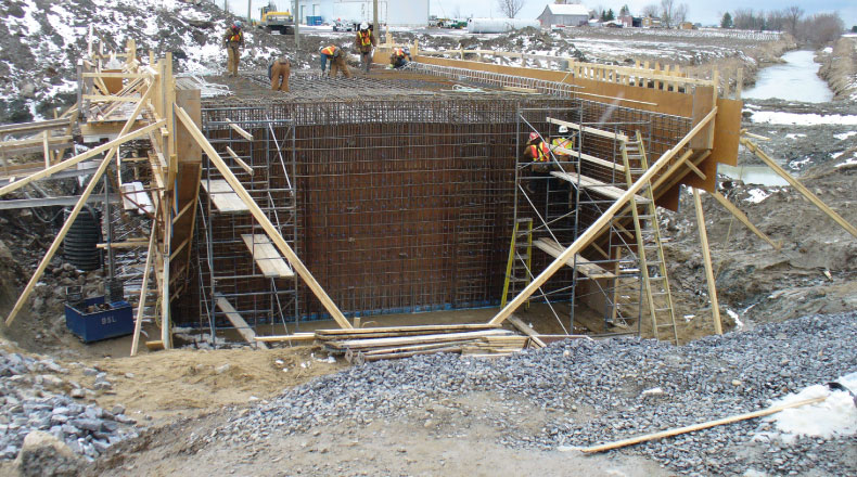 08295 - 2 ponts, Municipalité de STE-MARTHE