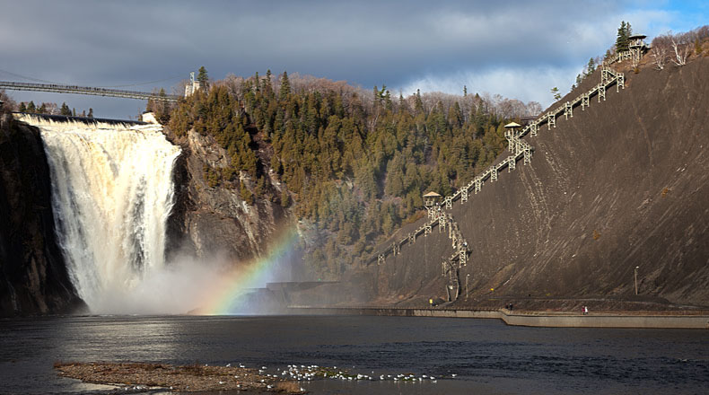 13-06 - Passerelle suspendue, chutes Montmorency