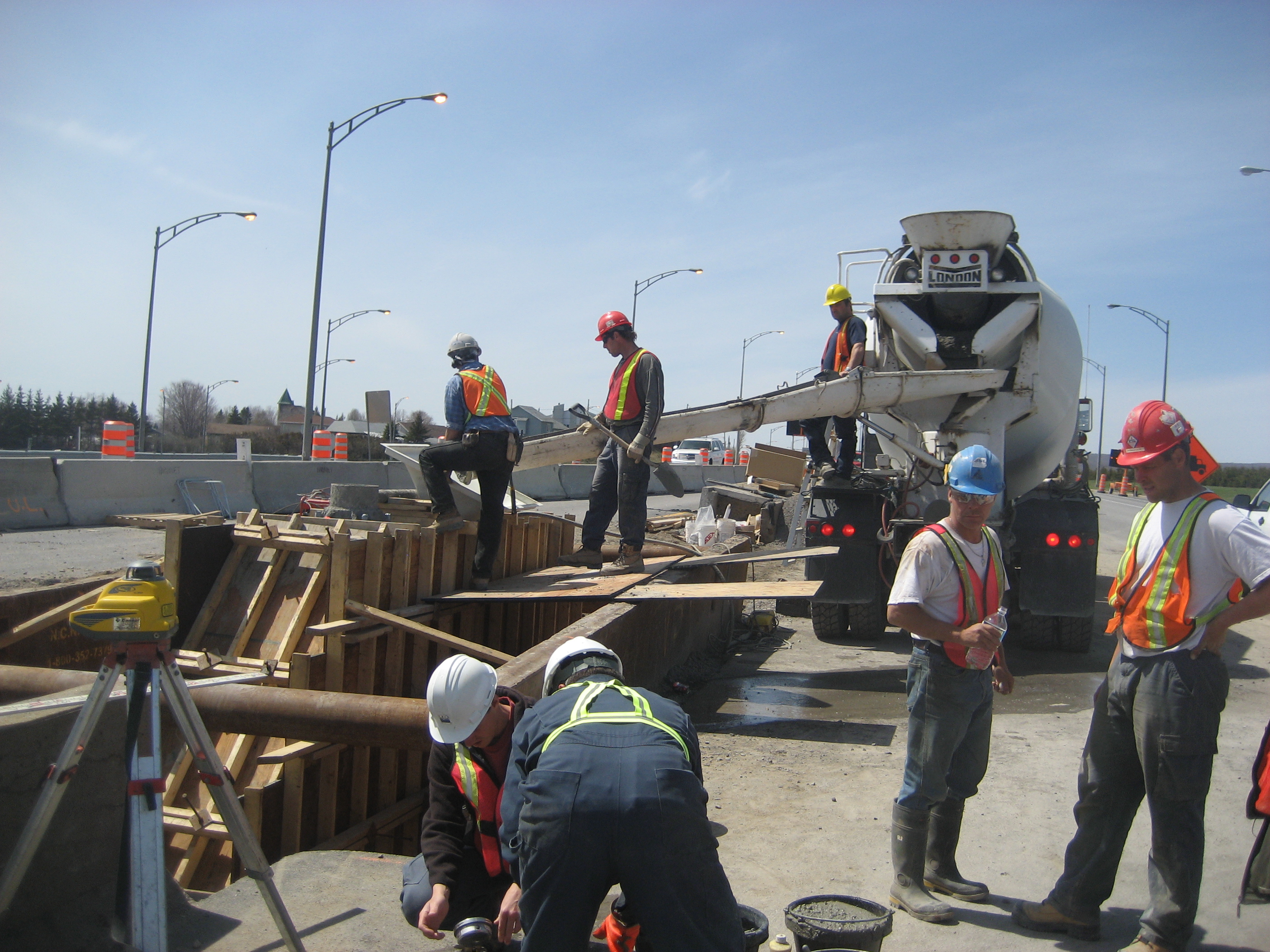 07205 - Remplacement de 4 structures de supersignalisation