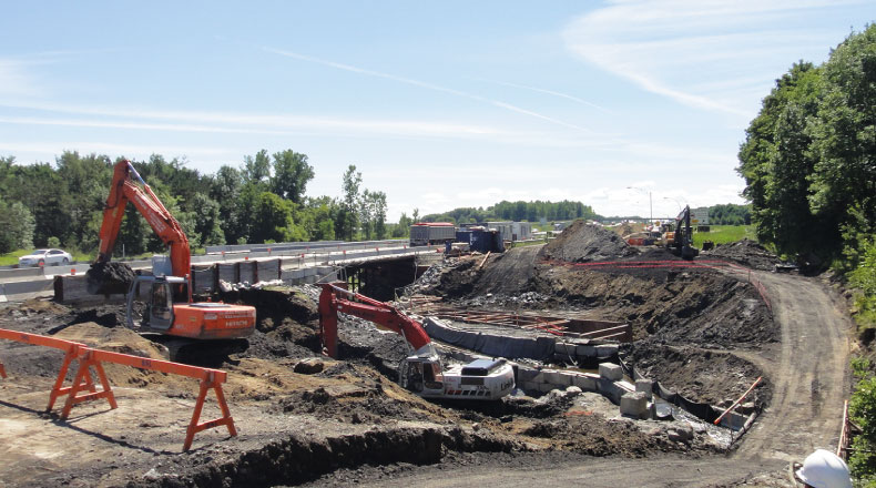 09225 - Deux ponts Saint-Hélène-de-Bagot