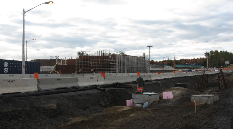 26-12 - Autoroute 73 Henri-Bourassa