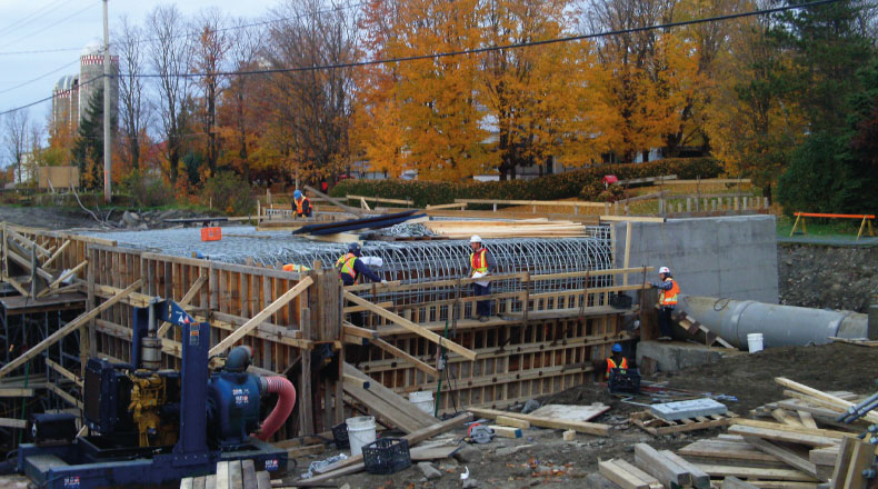 10121 - Portique Ste-Hénédine