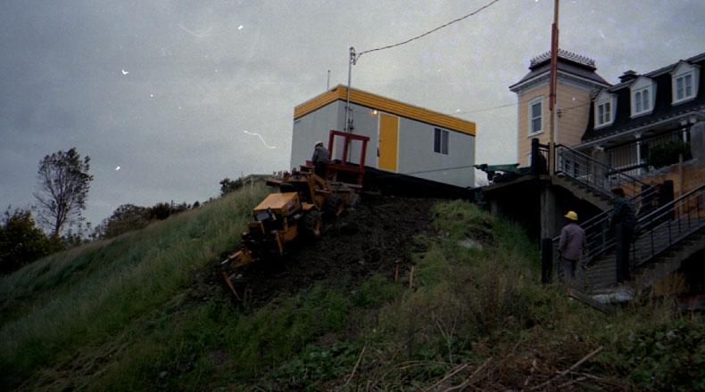 06-12 - Escalier rouge - Ville de Lévis
