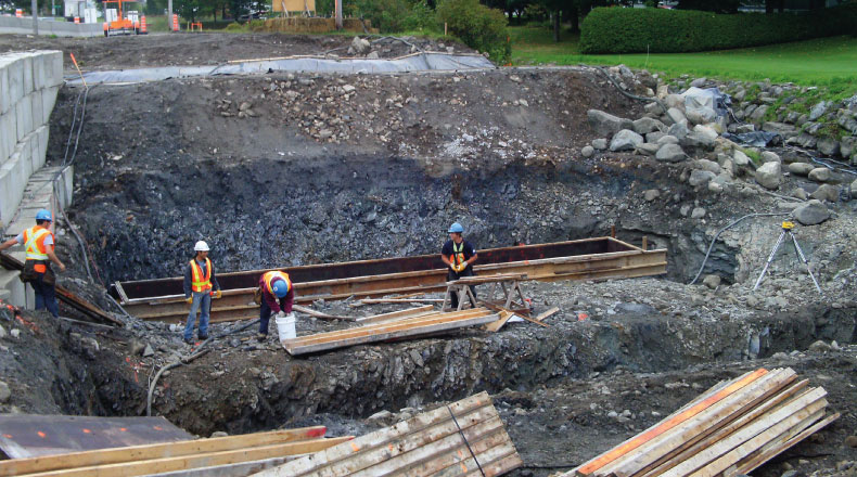 10121 - Portique Ste-Hénédine