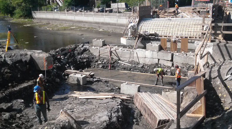 14058 - Pont ruisseau Brasserie Gatineau -MTQ