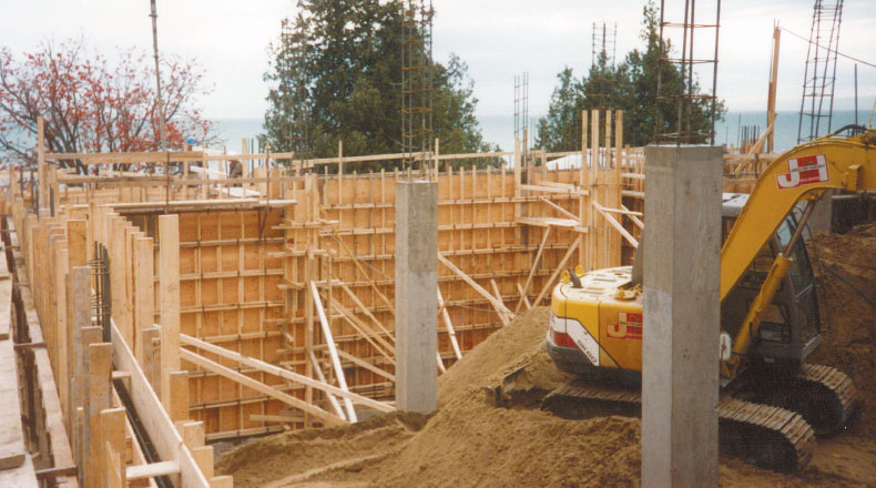 18-18 - Agrandissement du casino de Charlevoix