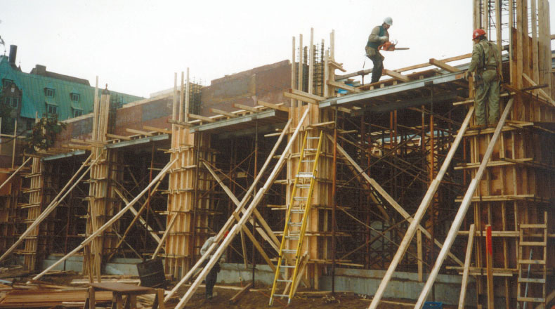 18-18 - Agrandissement du casino de Charlevoix