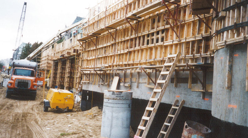 18-18 - Agrandissement du casino de Charlevoix