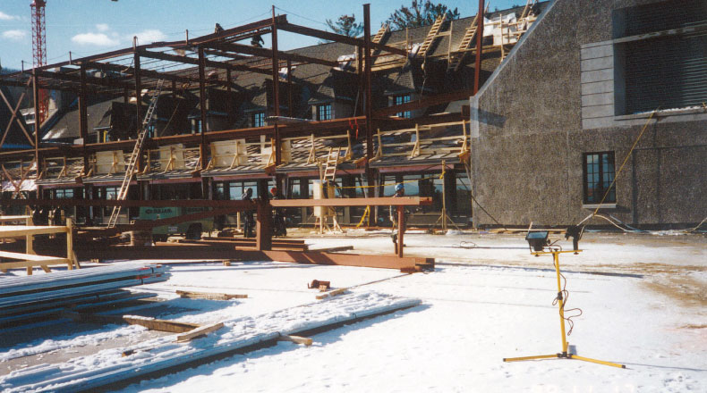 18-18 - Agrandissement du casino de Charlevoix