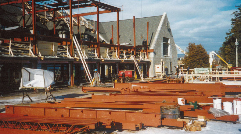 18-18 - Agrandissement du casino de Charlevoix