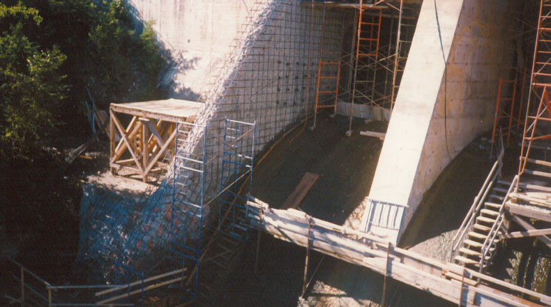 15-07 - Coffrage et bétonnage Barrage Mitis II