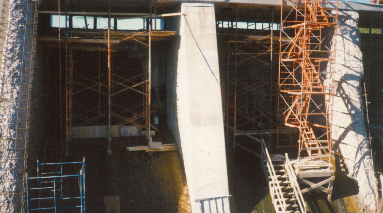 15-07 - Coffrage et bétonnage Barrage Mitis II