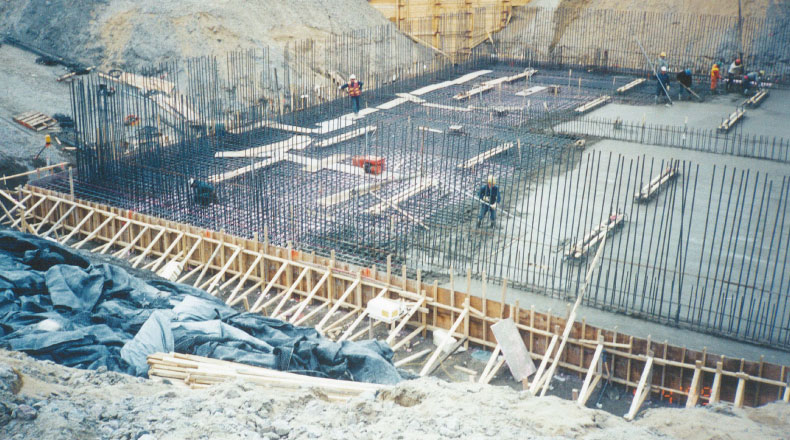 19-04 - Fondations bâtiment brai liquide