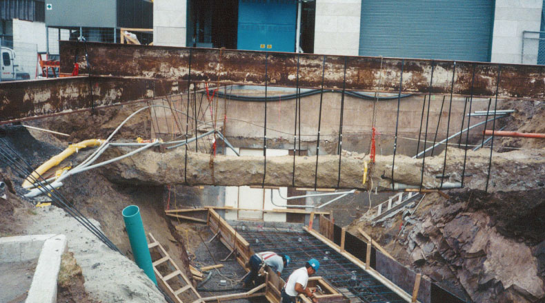 21-12 - Tunnel de services