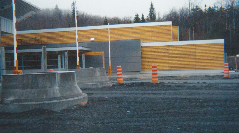 23-20 - Poste Fontalier Armstrong