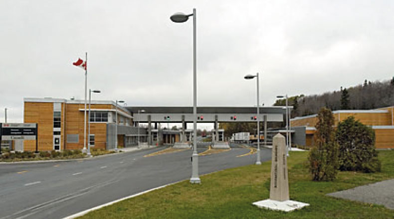 23-20 - Poste Fontalier Armstrong