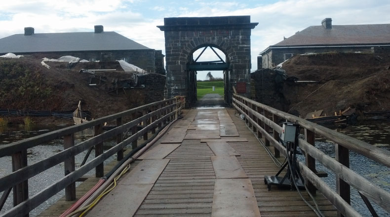 15187 - PARCS CANADA FORT LENNOX